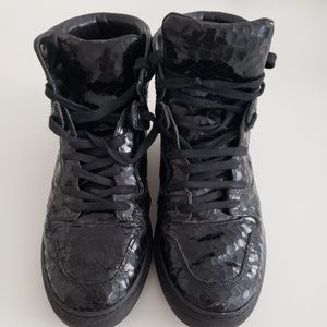 BALENCIAGA HIGH TOP SNAKE CRACKLE BLACK SNEAKERS